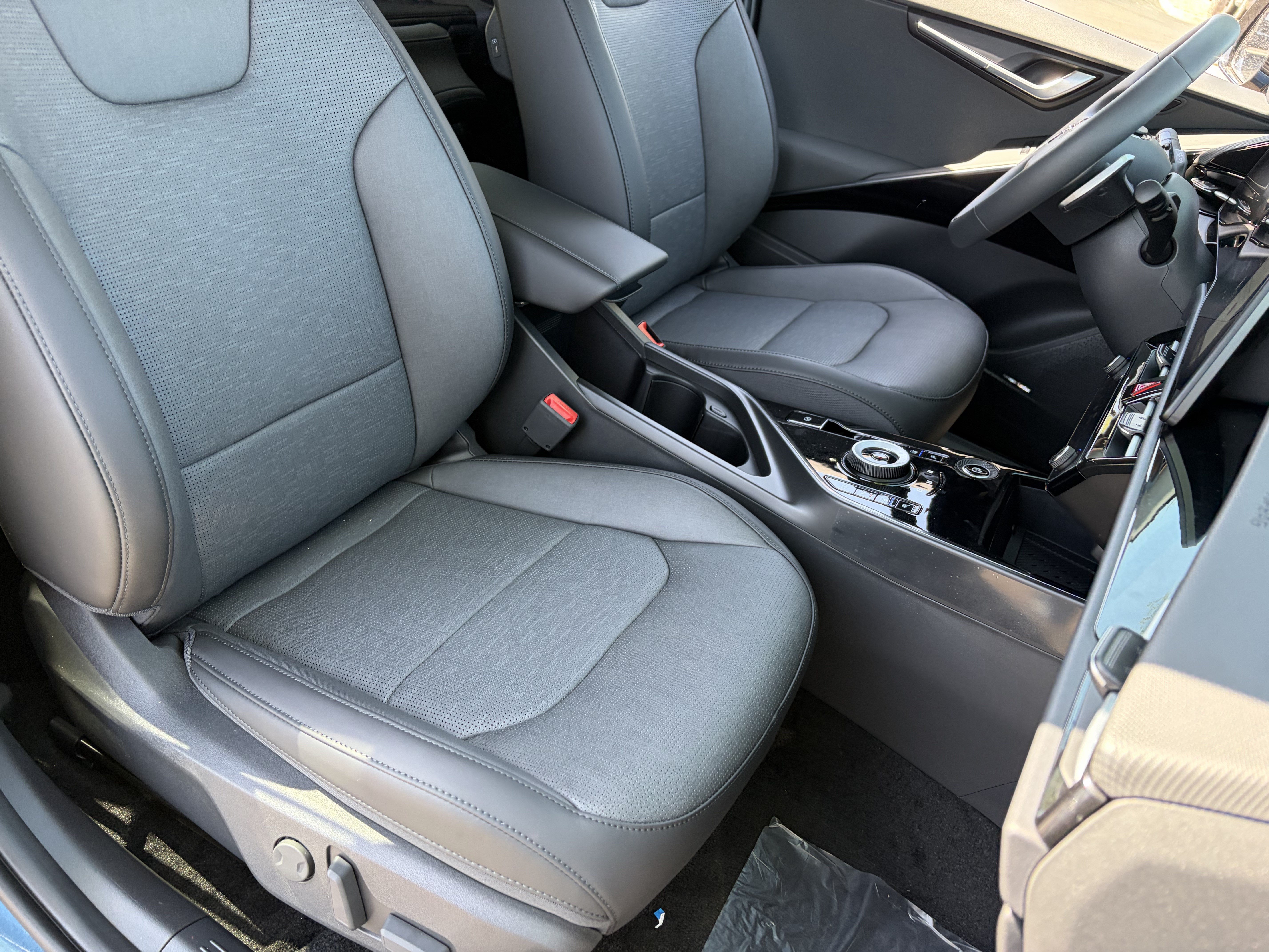 New 2026 Kia Niro Wave FWD image 8
