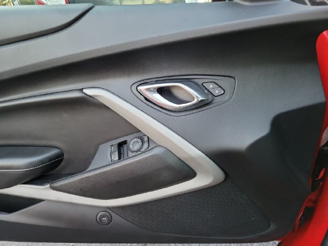 Used 2020 Chevrolet Camaro SS RWD image 14