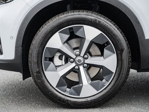 New 2026 Volvo XC40 B5 Plus w/ Protection Package Premier image 17