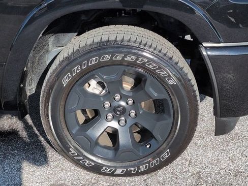 Used 2025 RAM 1500 Big Horn AWD/4WD image 10