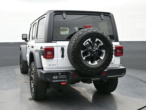Used 2025 Jeep Wrangler Unlimited Rubicon image 4