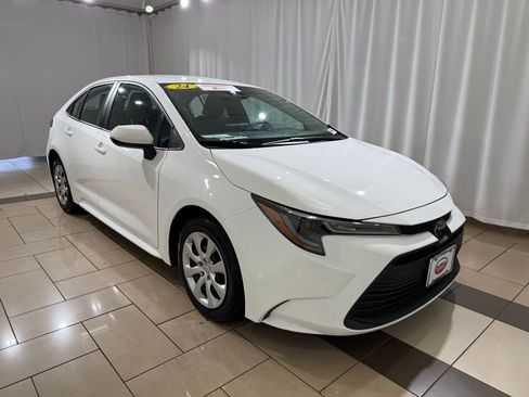 Certified 2024 Toyota Corolla LE image 7