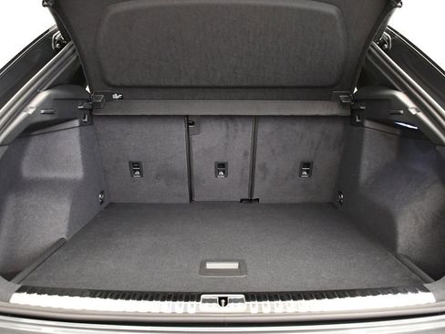 Used 2025 Audi Q3 2.0T Premium Plus w/ Premium Plus Package image 56