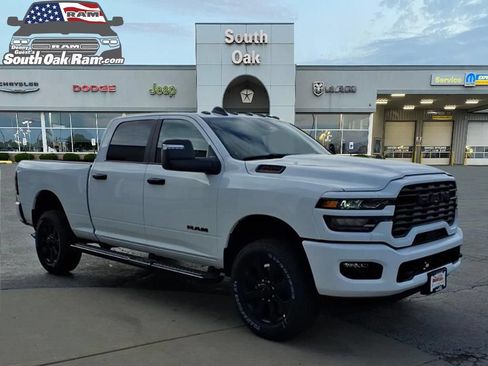 New 2026 RAM 2500 Big Horn AWD/4WD image 1
