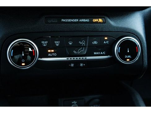 Used 2025 Ford Escape Active AWD/4WD image 28