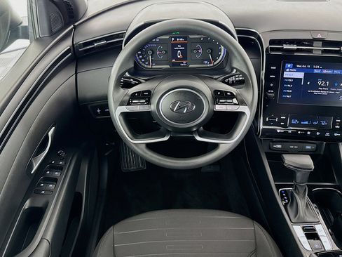 Used 2024 Hyundai Santa Cruz SEL image 16