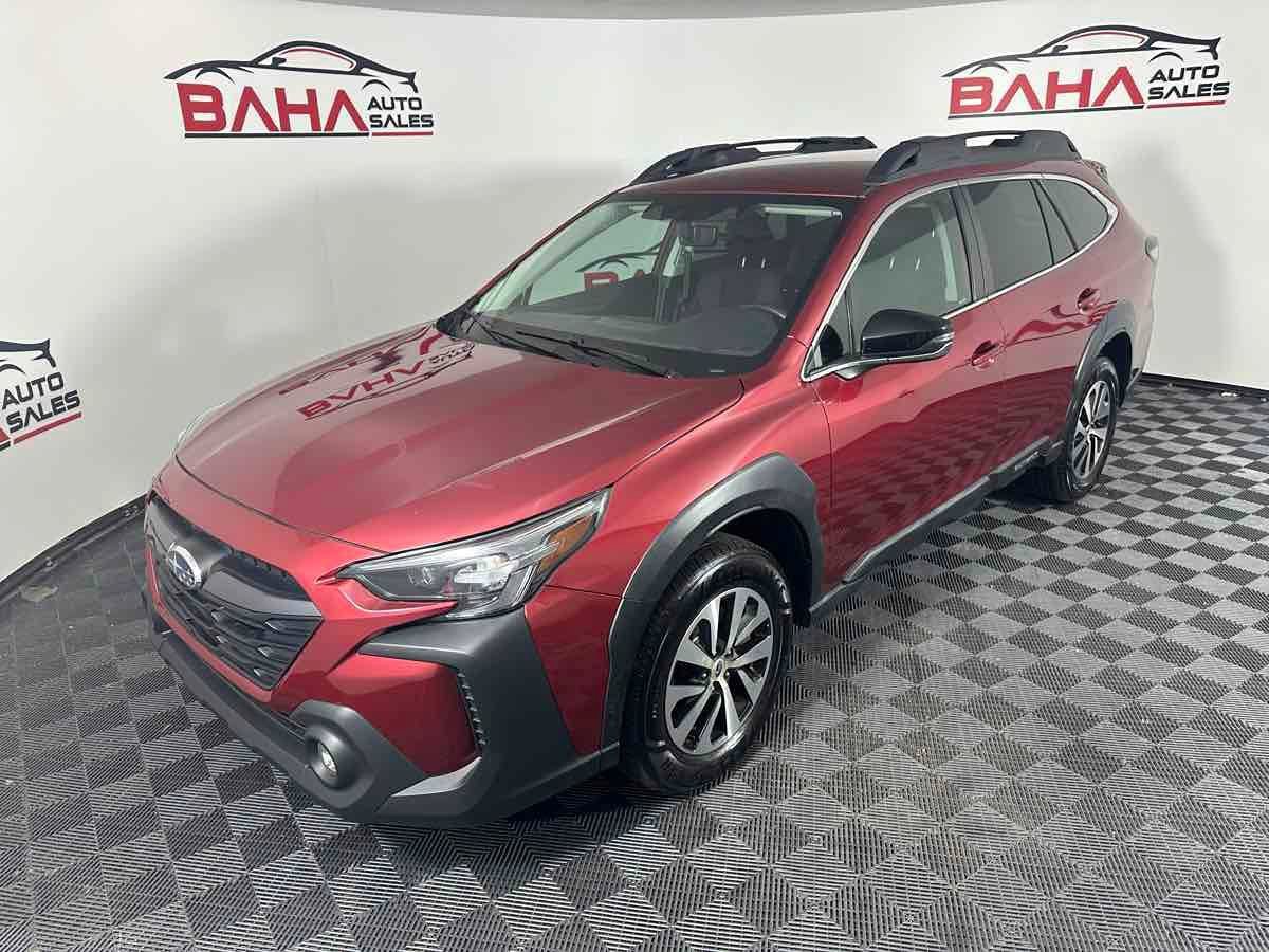 Used 2023 Subaru Outback Premium w/ Tech Package 1 AWD/4WD image 4