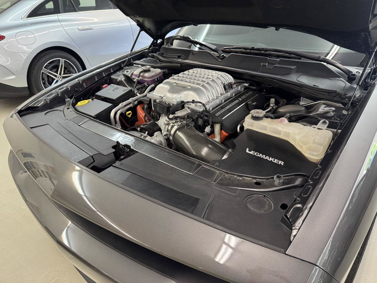 Used 2018 Dodge Challenger SRT Hellcat RWD image 19