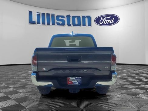 Used 2023 Toyota Tacoma TRD Off-Road image 4