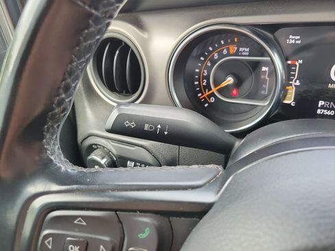 Used 2020 Jeep Wrangler Sport AWD/4WD image 21