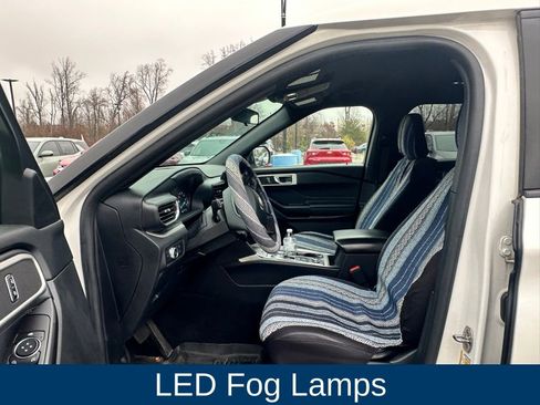 Used 2020 Ford Explorer XLT w/ Equipment Group 202A image 13