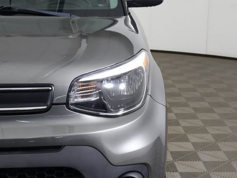Used 2018 Kia Soul image 9