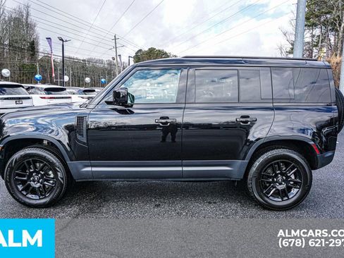 Used 2025 Land Rover Defender 110 S image 7