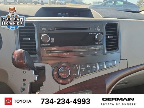 Used 2012 Toyota Sienna XLE w/ Entertainment Pkg image 24