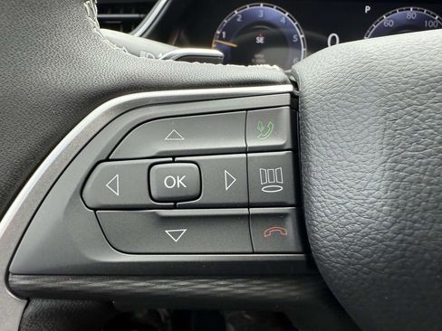 New 2025 Jeep Grand Cherokee Altitude AWD/4WD image 26