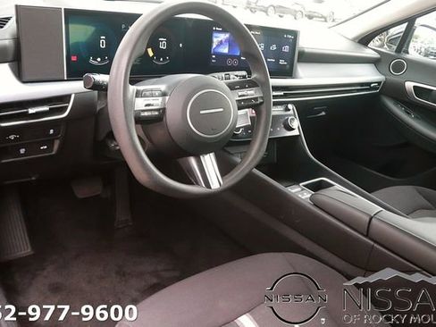 Used 2024 Hyundai Sonata SEL FWD image 10