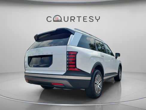 New 2026 Hyundai Palisade FWD Hybrid image 3