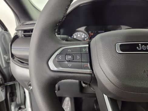 New 2026 Jeep Compass Latitude image 14