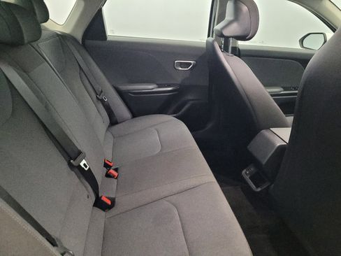 Used 2025 Kia K4 FWD image 19