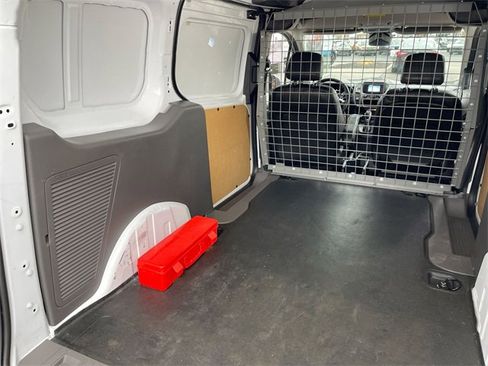 Used 2019 Ford Transit Connect XL image 21