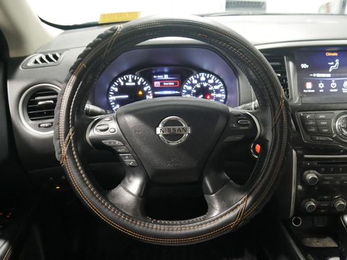 Used 2019 Nissan Pathfinder SV w/ Rock Creek Edition image 21