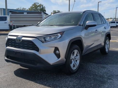 Used 2019 Toyota RAV4 XLE w/ Convenience Package image 9