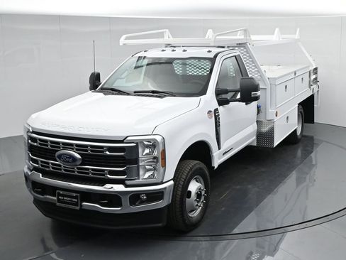 New 2024 Ford F350 XL w/ XL Chrome Package image 31