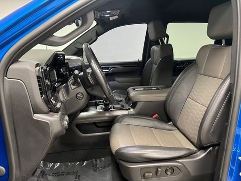 Used 2022 Chevrolet Silverado 1500 ZR2 w/ Technology Package image 22