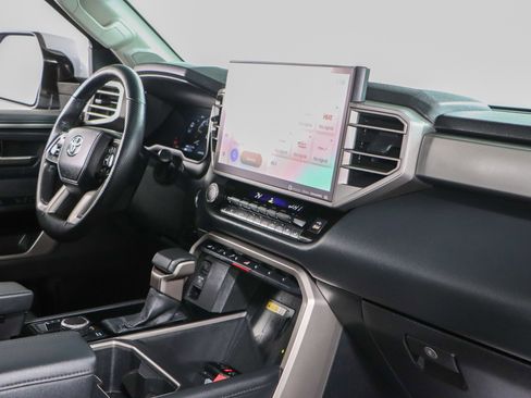 Used 2024 Toyota Tundra Limited image 27
