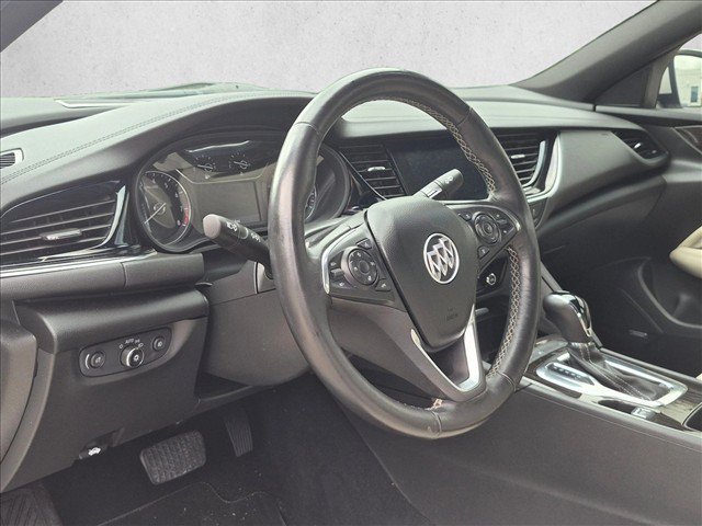 Used 2019 Buick Regal Avenir w/ Driver Confidence Package II FWD image 12