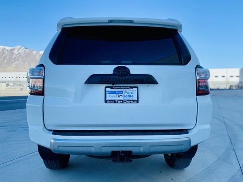 Used 2022 Toyota 4Runner TRD Off-Road Premium image 6