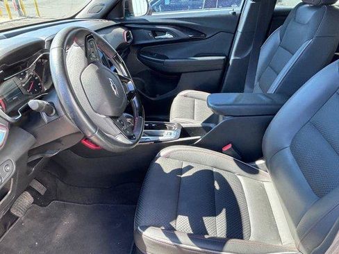 Used 2021 Chevrolet TrailBlazer RS w/ Convenience Package FWD image 8