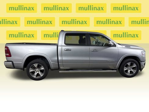 Used 2019 RAM 1500 Laramie AWD/4WD image 2