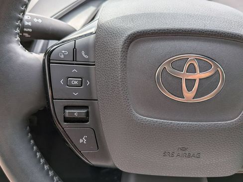 Used 2023 Toyota Prius XLE FWD image 16