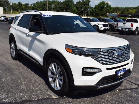 Used 2023 Ford Explorer Platinum w/ Technology Package AWD/4WD image 13