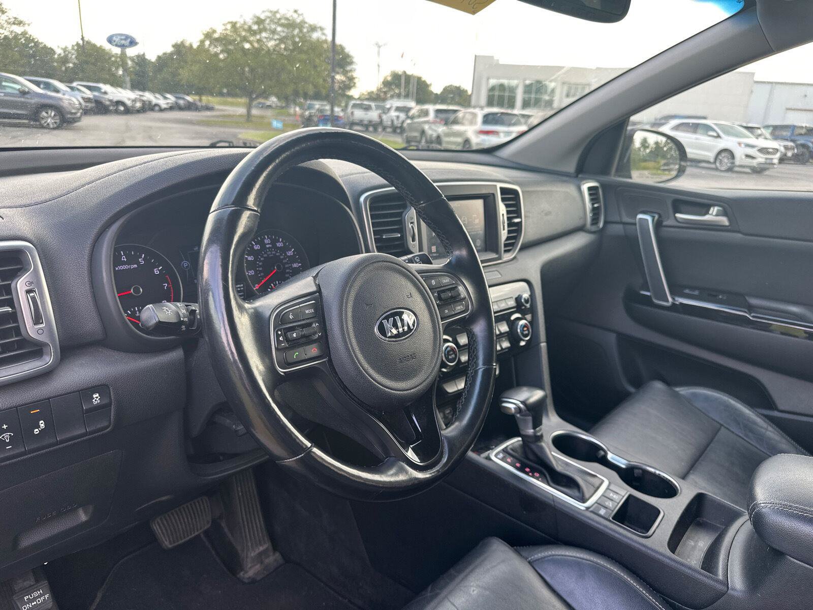 Used 2018 Kia Sportage EX w/ EX Premium Package AWD/4WD image 2