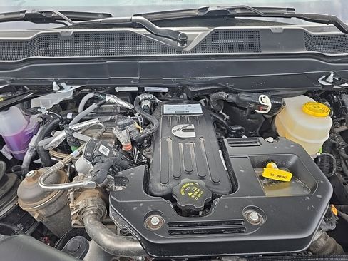 New 2025 RAM 2500 Limited image 23