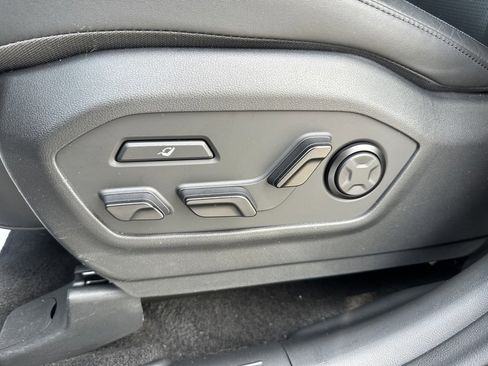 Used 2024 Hyundai Santa Fe Calligraphy image 17