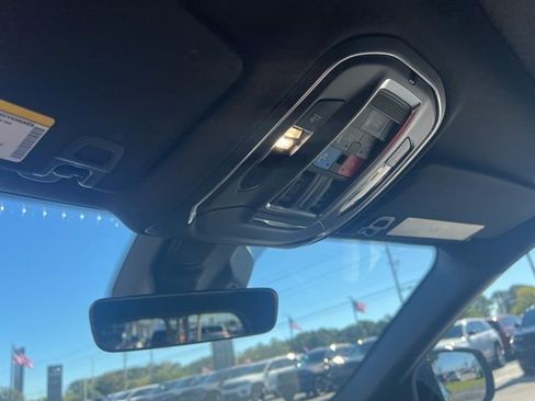 New 2025 Jeep Grand Cherokee Altitude image 16