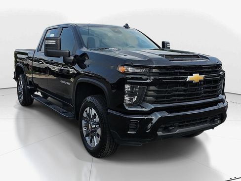 Used 2024 Chevrolet Silverado 2500 Custom w/ Custom Value Package AWD/4WD image 3