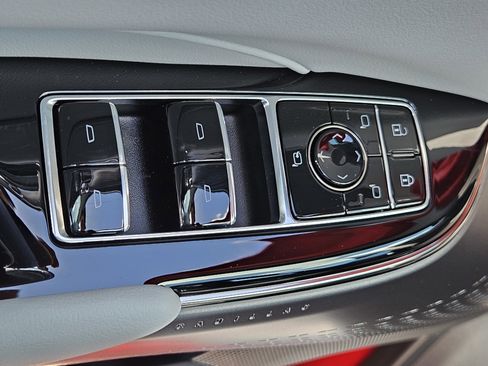 New 2025 Cadillac Lyriq Sport image 20