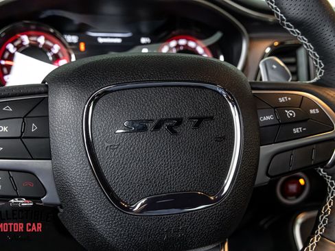 Used 2016 Dodge Challenger SRT Hellcat RWD image 96