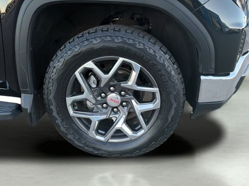 Used 2022 GMC Sierra 1500 SLT w/ SLT Convenience Package AWD/4WD image 26