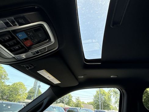 New 2026 RAM 2500 Laramie AWD/4WD image 32