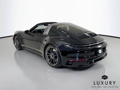 Used 2022 Porsche 911 50th Anniversary Edition AWD/4WD image 8