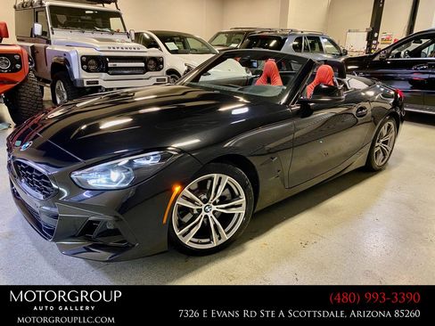 Used 2024 BMW Z4 sDrive30i w/ Premium Package image 1