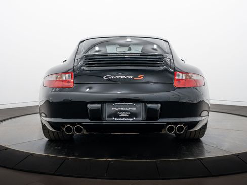 Used 2005 Porsche 911 Carrera S RWD image 6