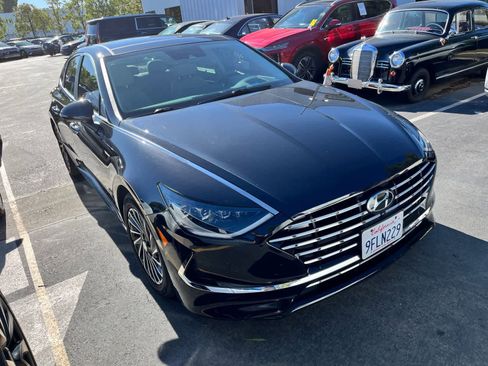 Used 2023 Hyundai Sonata Limited image 2