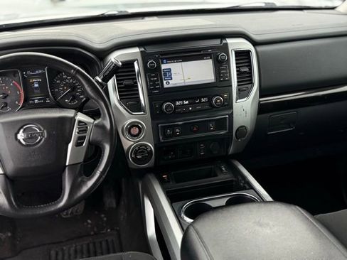 Used 2016 Nissan Titan XD image 23