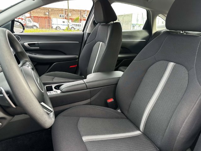 Used 2025 Hyundai Sonata SEL FWD image 18